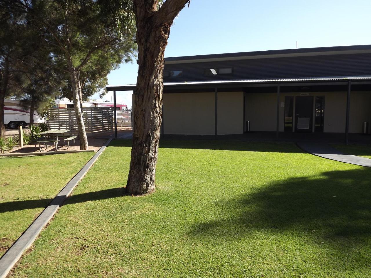 Ceduna Foreshore Caravan Park Villa Exterior photo