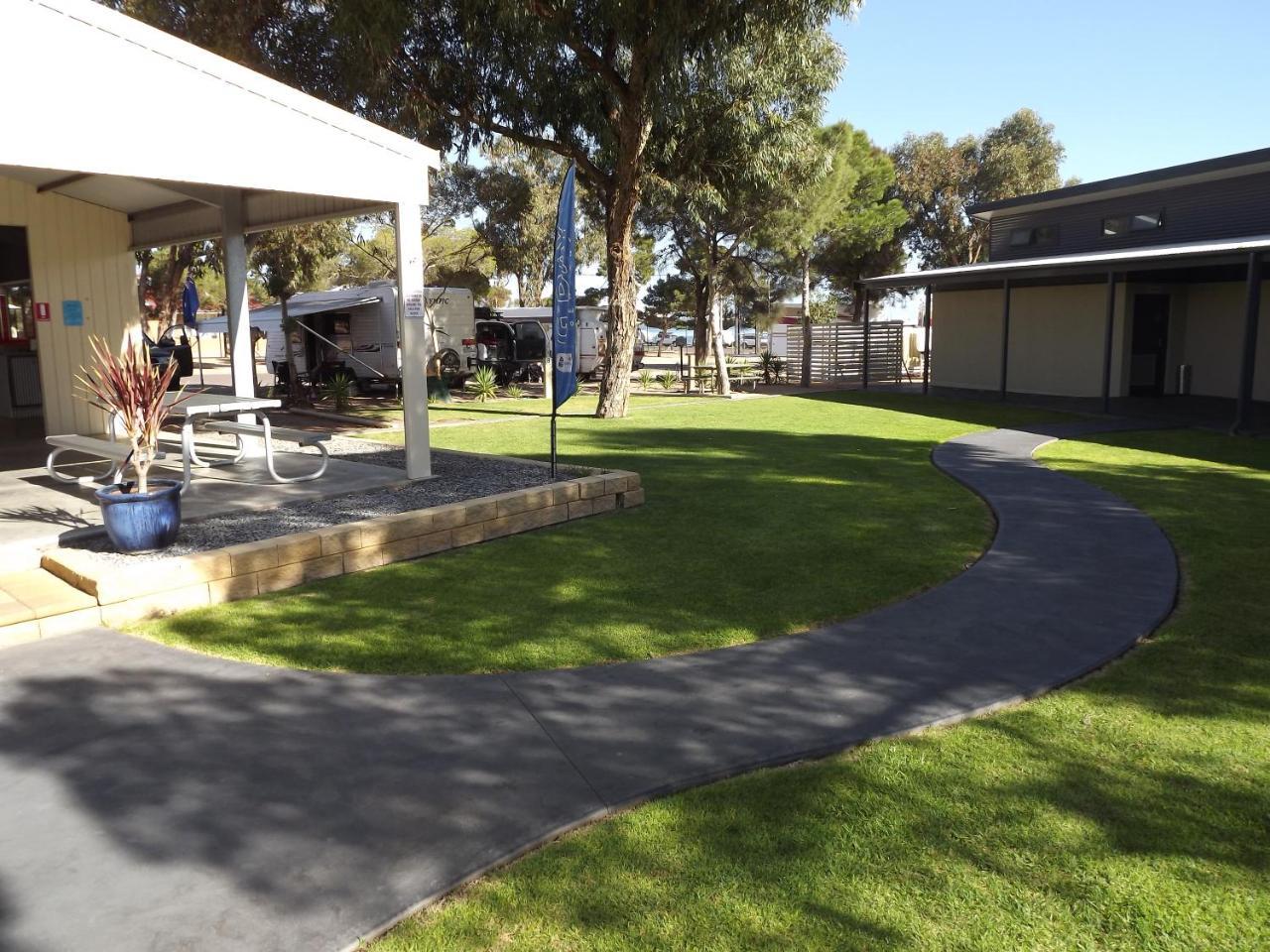 Ceduna Foreshore Caravan Park Villa Exterior photo