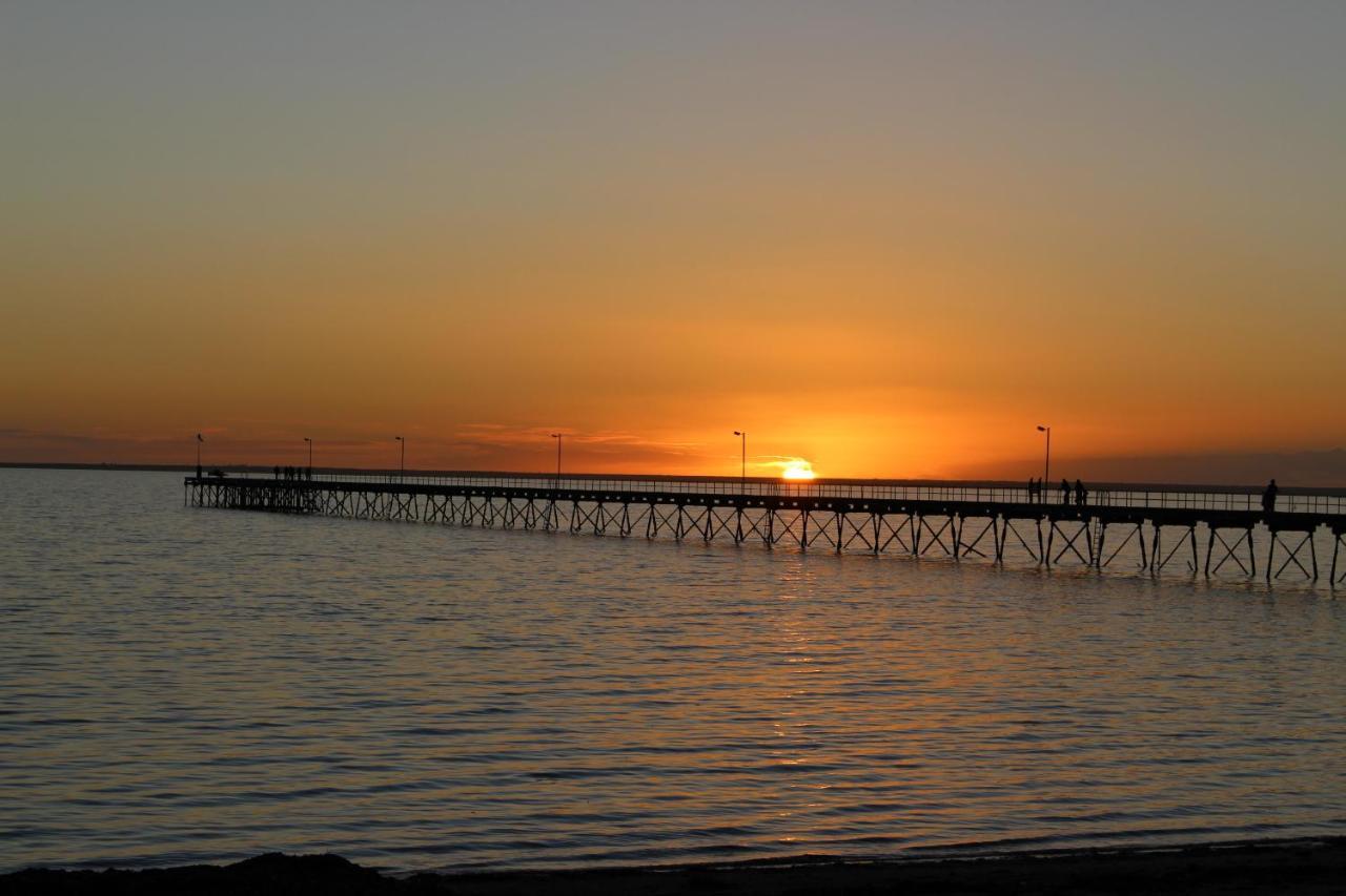 Ceduna Foreshore Caravan Park Villa Exterior photo