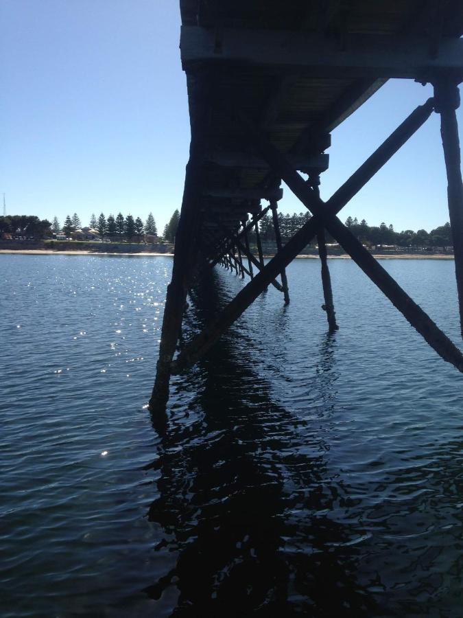 Ceduna Foreshore Caravan Park Villa Exterior photo